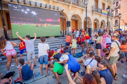 La final fue seguida en la pantalla gigante de la Plaza Mayor