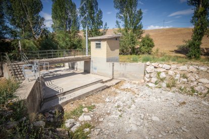 Imagenes del río Linares en el municipio sampedrano.