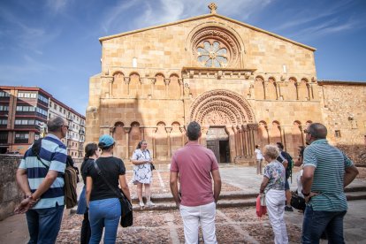 Las rutas turísticas recorren los distintos monumentos de Soria