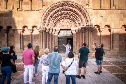 Las rutas turísticas recorren los distintos monumentos de Soria