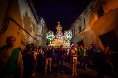 Almazán vibró acompañando al Nazareno