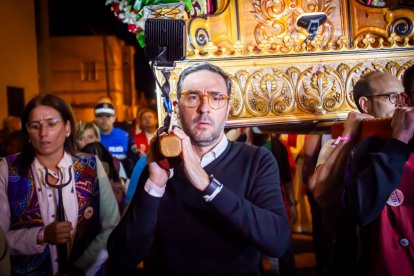Almazán vibró acompañando al Nazareno