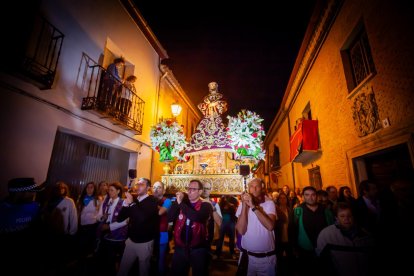 Almazán vibró acompañando al Nazareno