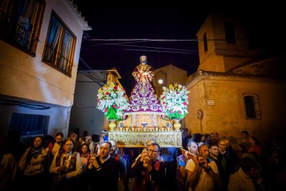 Almazán vibró acompañando al Nazareno
