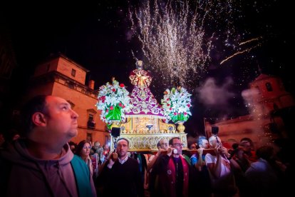 Almazán vibró acompañando al Nazareno