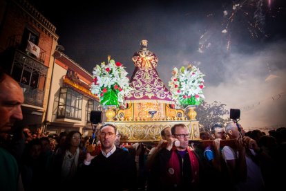 Almazán vibró acompañando al Nazareno