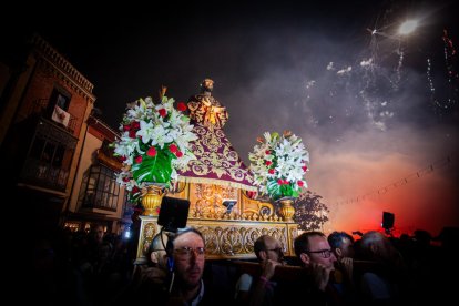 Almazán vibró acompañando al Nazareno
