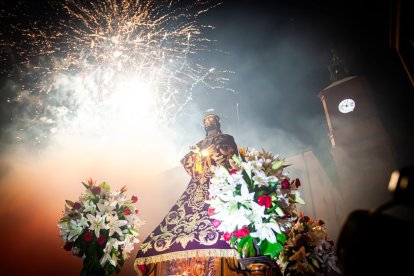 Almazán vibró acompañando al Nazareno