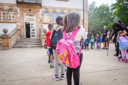 Los alumnos vuelven a las aulas