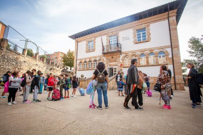 Los alumnos vuelven a las aulas