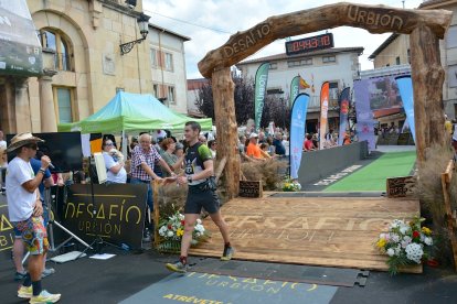La Desafío Urbión llenó Covaleda de Atletismo de alto nivel.