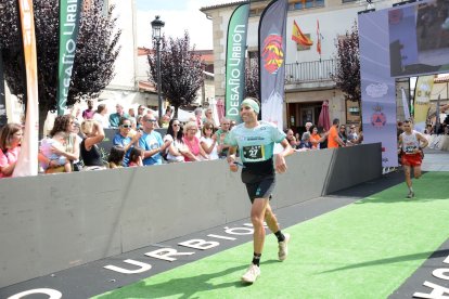 La Desafío Urbión llenó Covaleda de Atletismo de alto nivel.