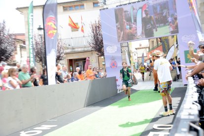 La Desafío Urbión llenó Covaleda de Atletismo de alto nivel.