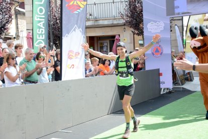 La Desafío Urbión llenó Covaleda de Atletismo de alto nivel.