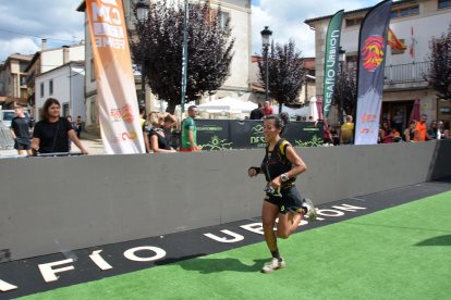 La Desafío Urbión llenó Covaleda de Atletismo de alto nivel.