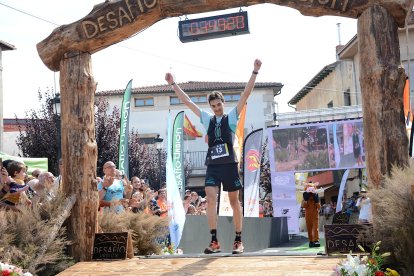 La Desafío Urbión llenó Covaleda de Atletismo de alto nivel.