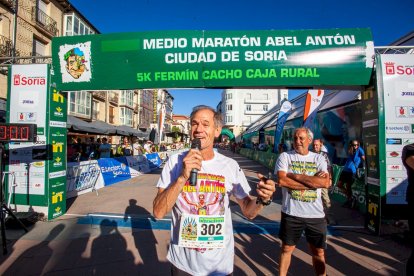 Tarde de atletismo con cerca de un millar de corredores