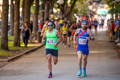 Tarde de atletismo con cerca de un millar de corredores
