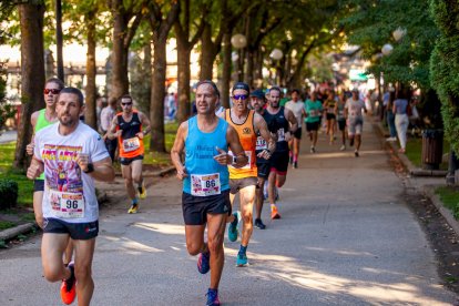 Tarde de atletismo con cerca de un millar de corredores