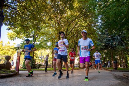 Tarde de atletismo con cerca de un millar de corredores