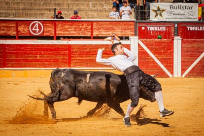 Espectáculo matinal de la feria taurina
