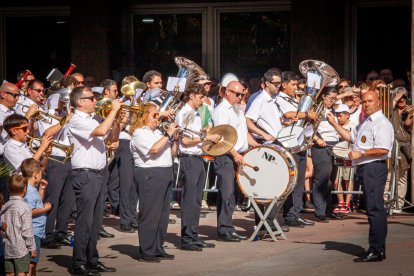 El desfile se celebró en el Día de la Hispanidad