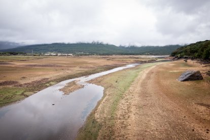 Cuerda del Pozo roza el 40% de su capacidad en octubre.