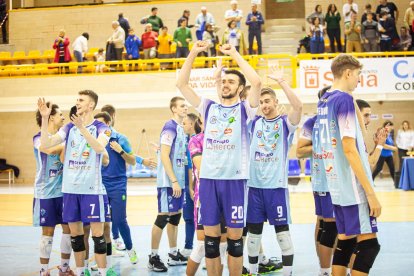 El Grupo Herce voley es oro puro en este inicio de temporada