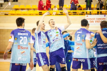 El Grupo Herce voley es oro puro en este inicio de temporada
