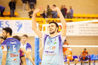 El Grupo Herce voley es oro puro en este inicio de temporada