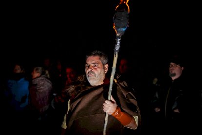 Participantes en el desfile por las calles de Garray