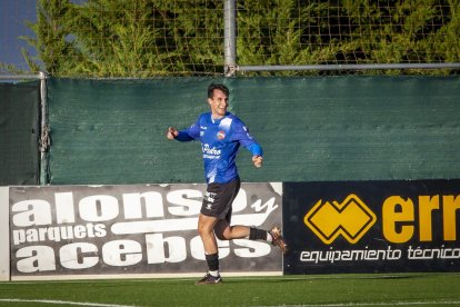 El Uxama se lleva el triunfo de la Ciudad Deportiva