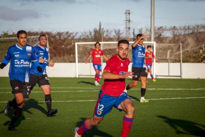 El Uxama se lleva el triunfo de la Ciudad Deportiva