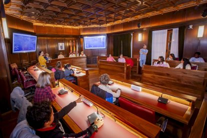 Los pequeños conocieron de primera mano como se trabaja en un pleno