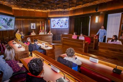 Los pequeños conocieron de primera mano como se trabaja en un pleno