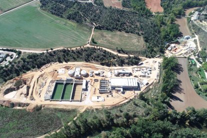 Vista aérea de las instalaciones de la nueva EDAR con la zona del túnel en la parte superior derecha. HDS
