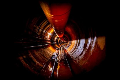 Un equipo de 12 personas perfora los 5 km junto con la tuneladora Saturia