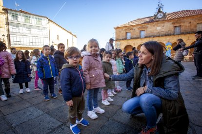 El día de los derechos de la infancia se celebra con una acción solidaria