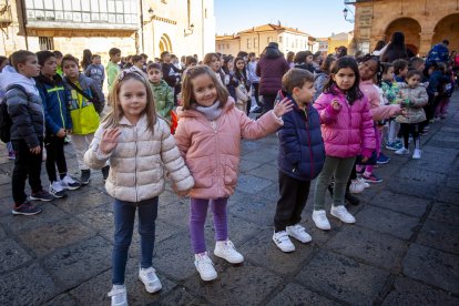 El día de los derechos de la infancia se celebra con una acción solidaria