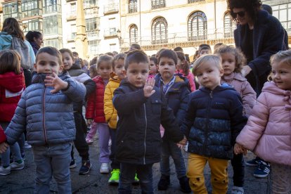 El día de los derechos de la infancia se celebra con una acción solidaria