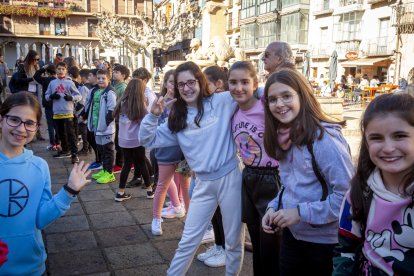 El día de los derechos de la infancia se celebra con una acción solidaria