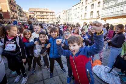 El día de los derechos de la infancia se celebra con una acción solidaria