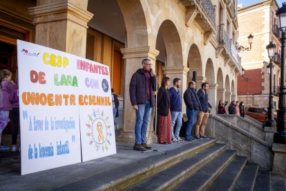 El día de los derechos de la infancia se celebra con una acción solidaria