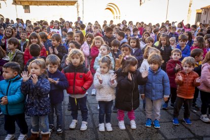 El día de los derechos de la infancia se celebra con una acción solidaria