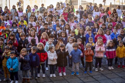 El día de los derechos de la infancia se celebra con una acción solidaria
