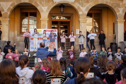 El día de los derechos de la infancia se celebra con una acción solidaria
