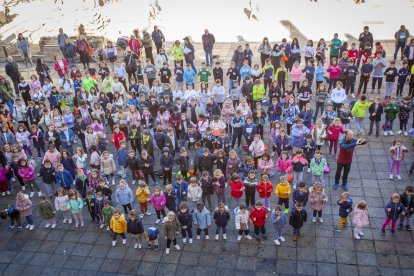 El día de los derechos de la infancia se celebra con una acción solidaria