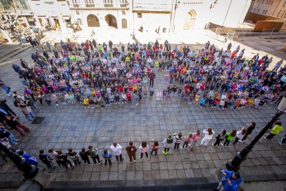El día de los derechos de la infancia se celebra con una acción solidaria