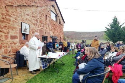 El despoblado se encuentra en la cara norte de la Sierra Pela