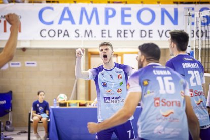 3-1 para el Grupo Herce voley